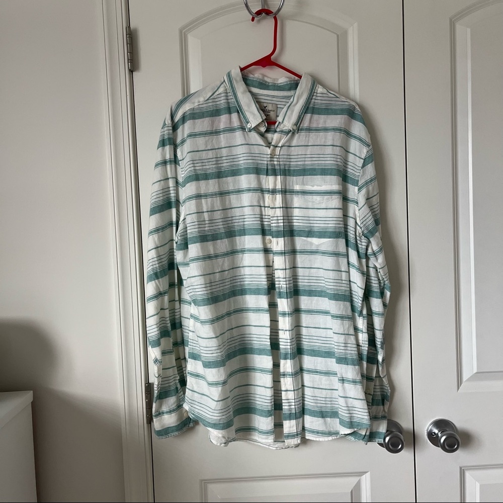 American Eagle Button Down